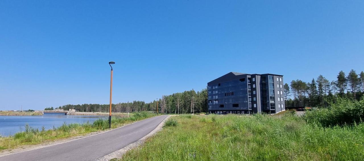 Marina Chalets Studios By Hiekka Booking - Sisaeltaeae Liinavaatteet Ja Loppusiivouksen Kalajoki Exterior photo