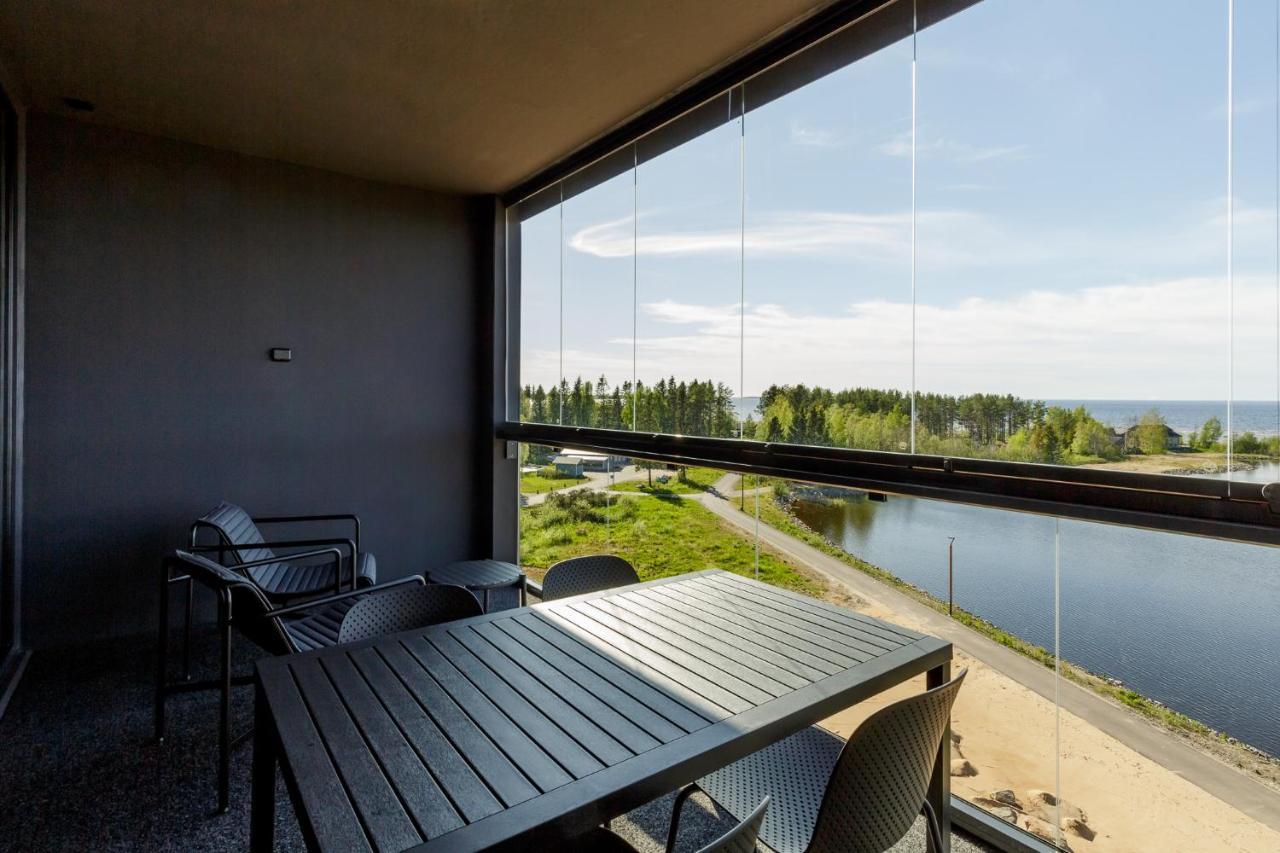 Marina Chalets Studios By Hiekka Booking - Sisaeltaeae Liinavaatteet Ja Loppusiivouksen Kalajoki Room photo